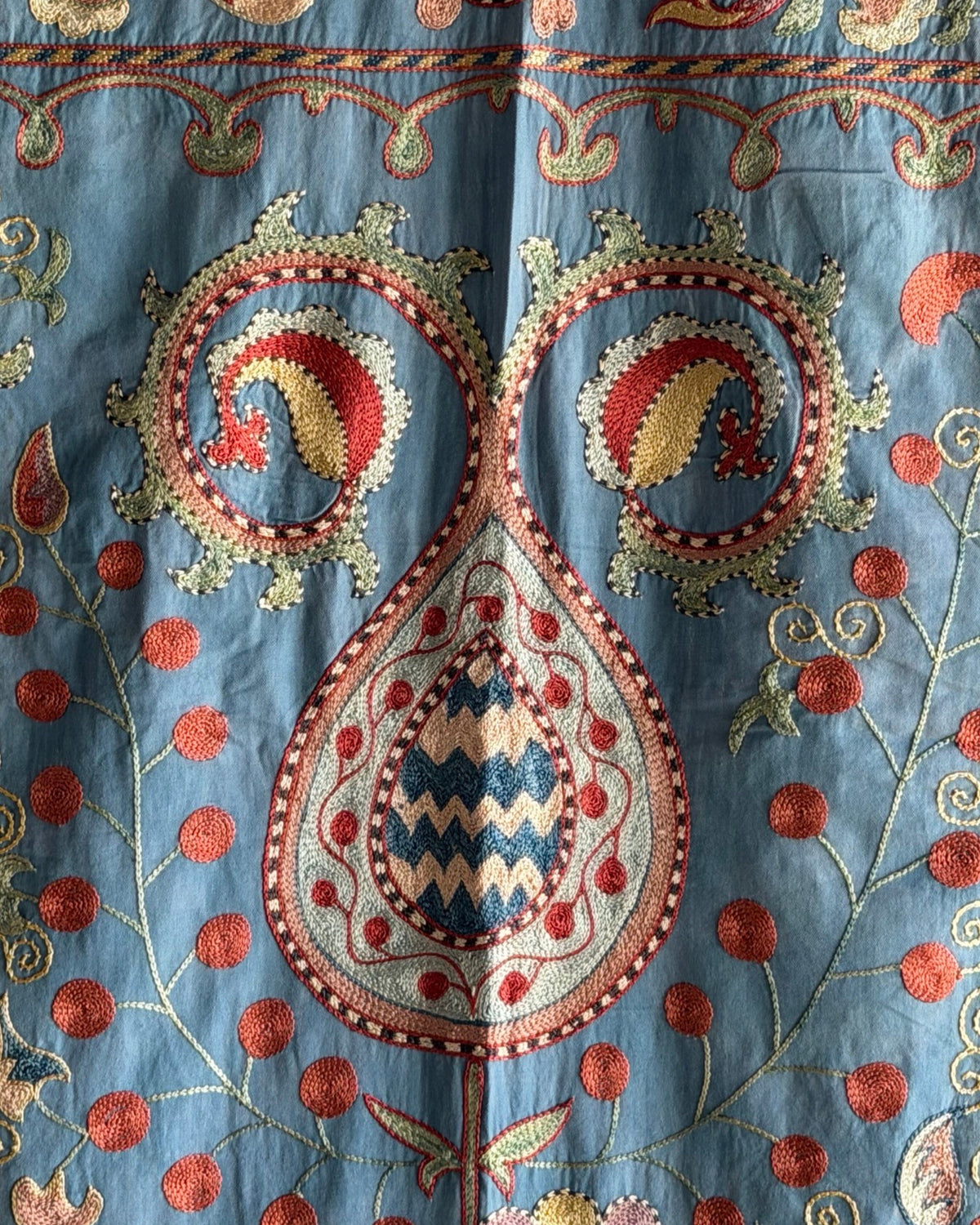 Hand Stitched Suzani (CSSU611726 | 64 x 86.5" ) Suzani Aziz Suzani 