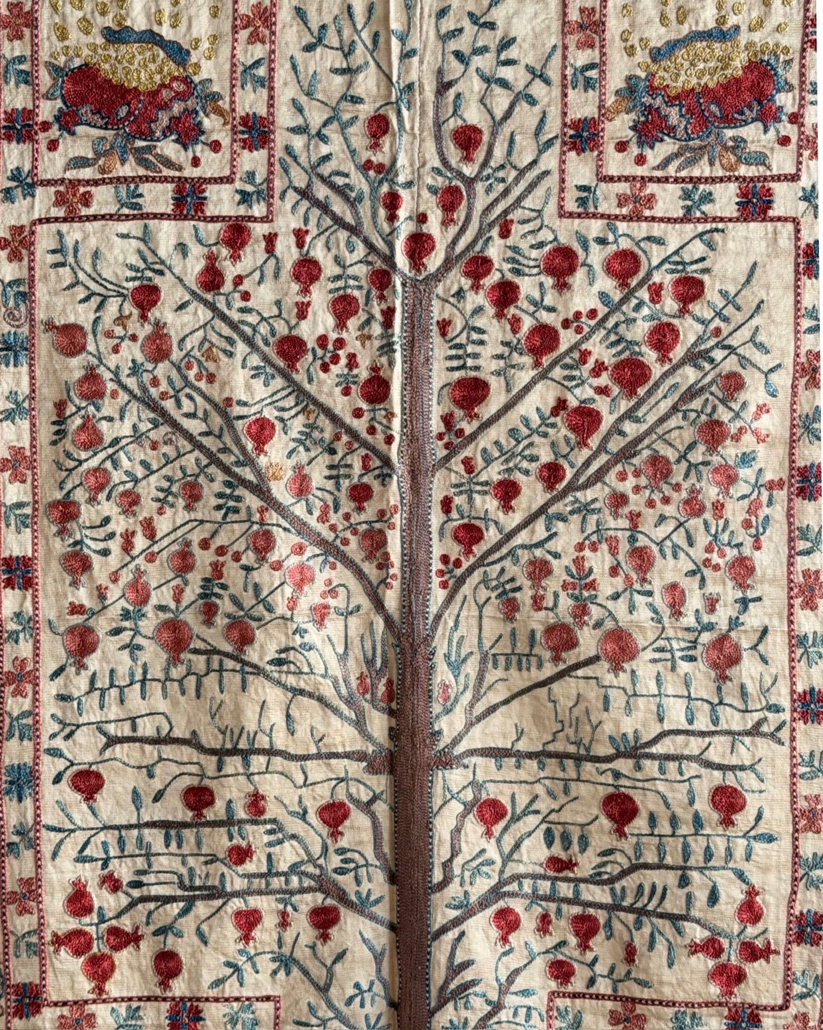 Hand Stitched Suzani (CSSU65726 | 43 x 59" ) Suzani Aziz Suzani 