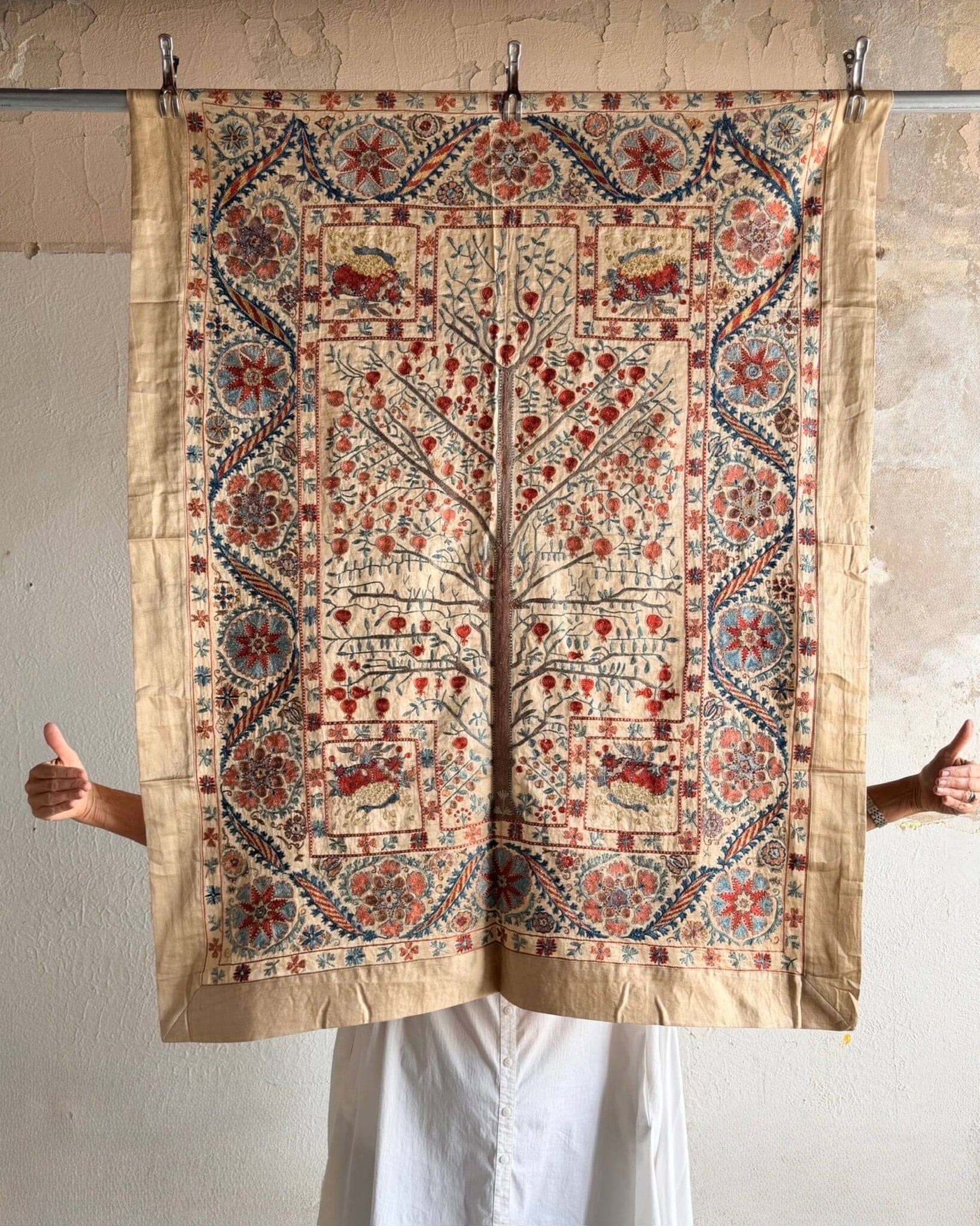 Hand Stitched Suzani (CSSU65726 | 43 x 59" ) Suzani Aziz Suzani 