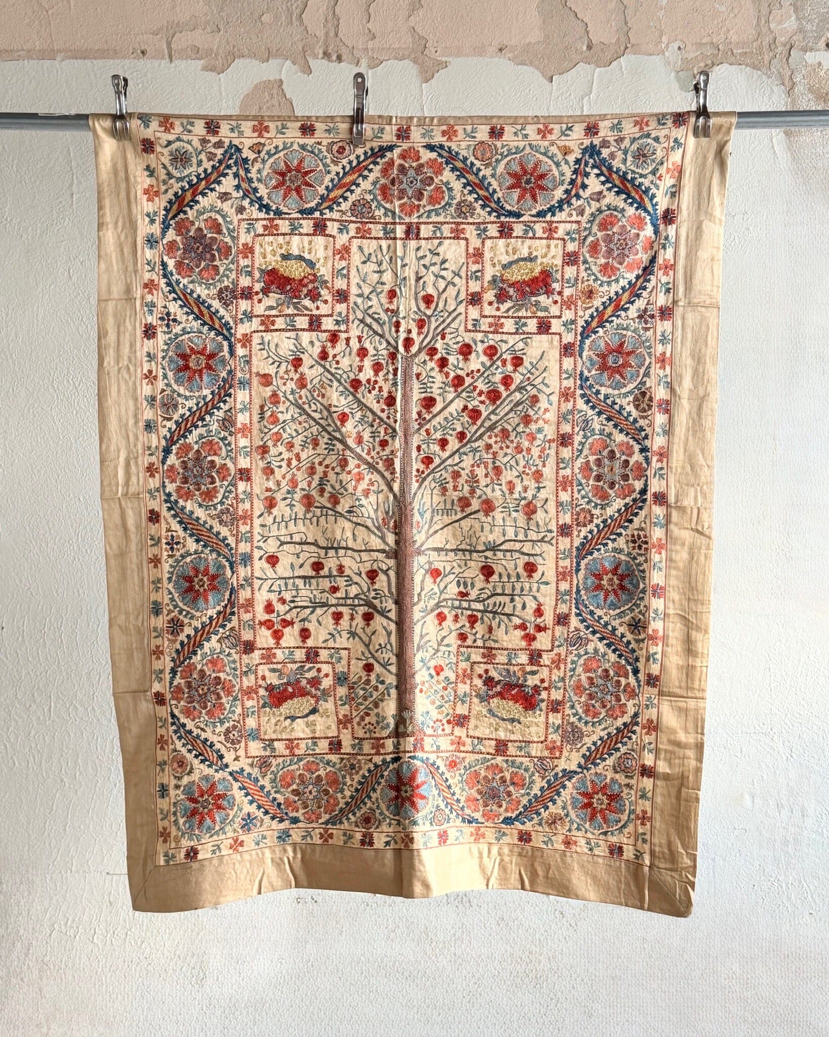 Hand Stitched Suzani (CSSU65726 | 43 x 59" ) Suzani Aziz Suzani 