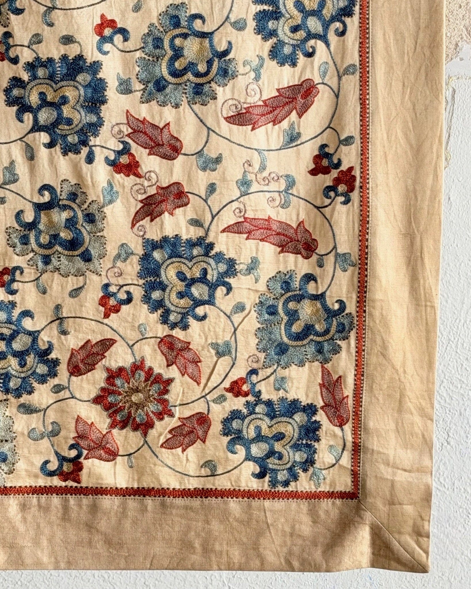 Hand Stitched Suzani (CSSU65926 | 46 x 57.5" ) Suzani Aziz Suzani 
