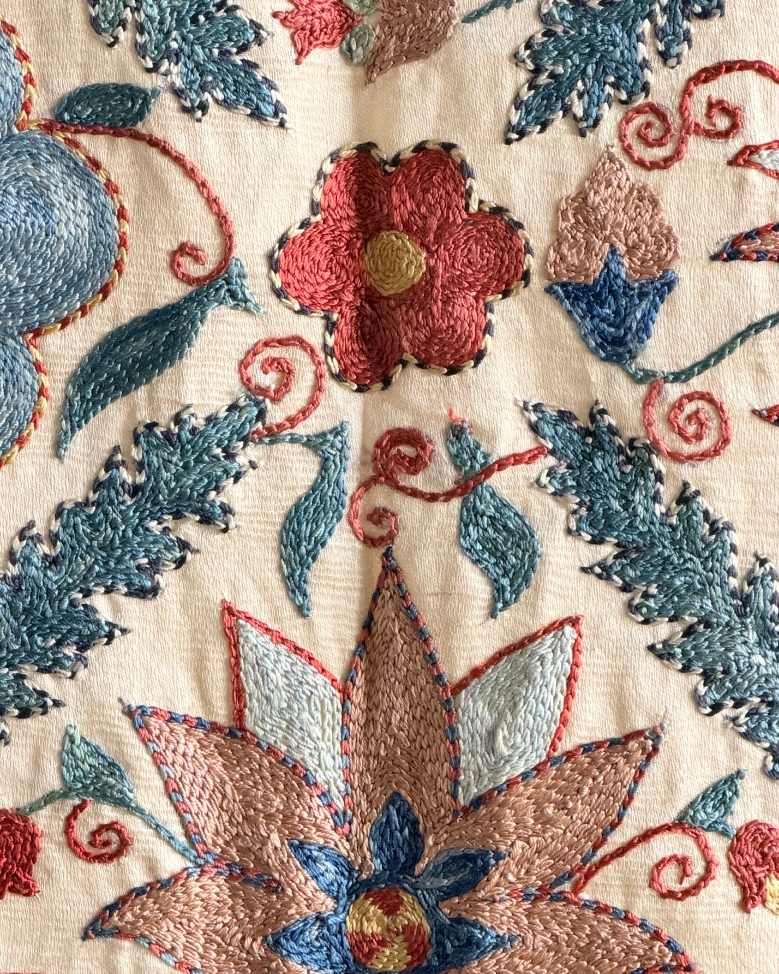 Hand Stitched Suzani (CSSU66226 | 61 x 85" ) Suzani Aziz Suzani 