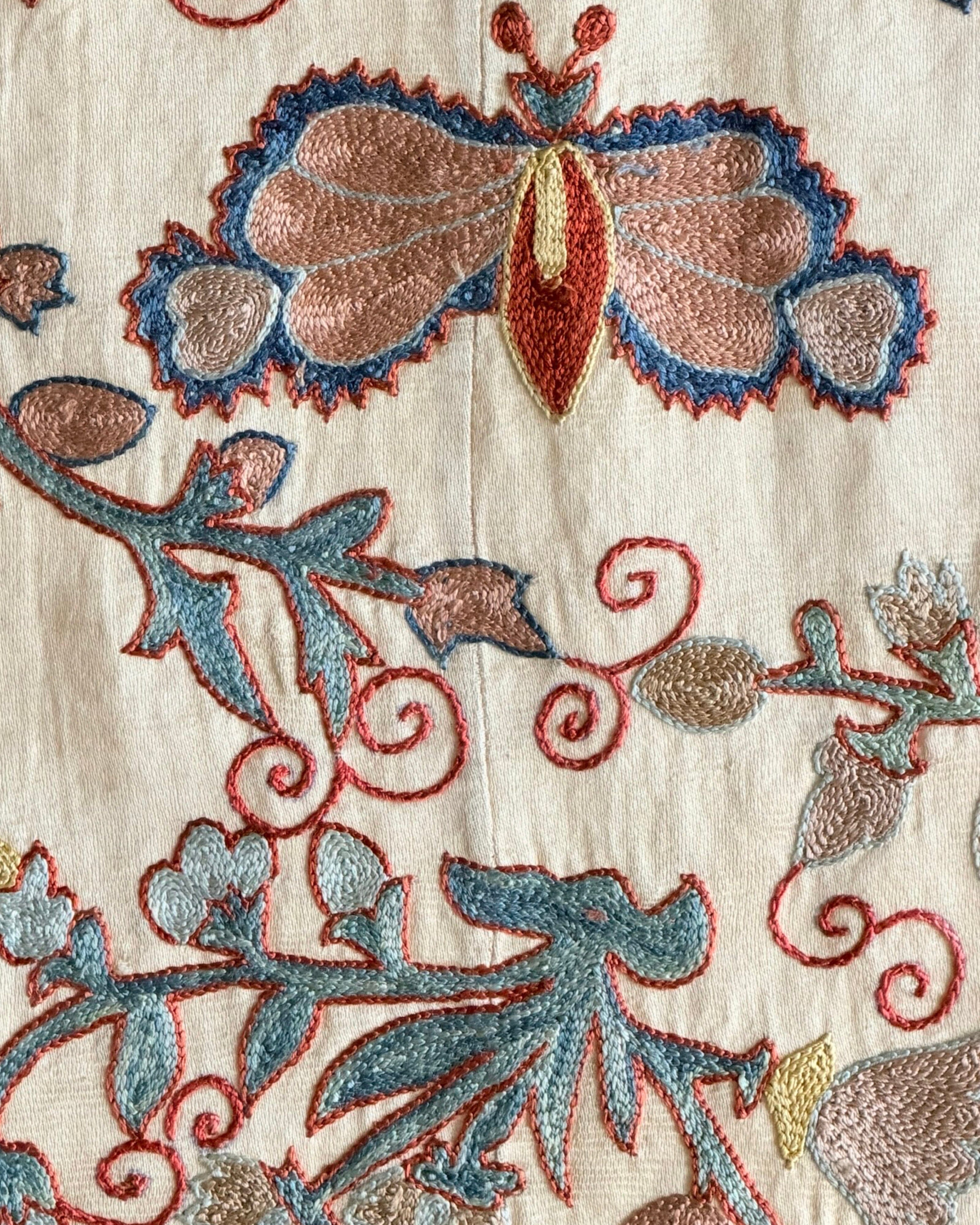 Hand Stitched Suzani (CSSU66326 | 65 x 85" ) Suzani Aziz Suzani 