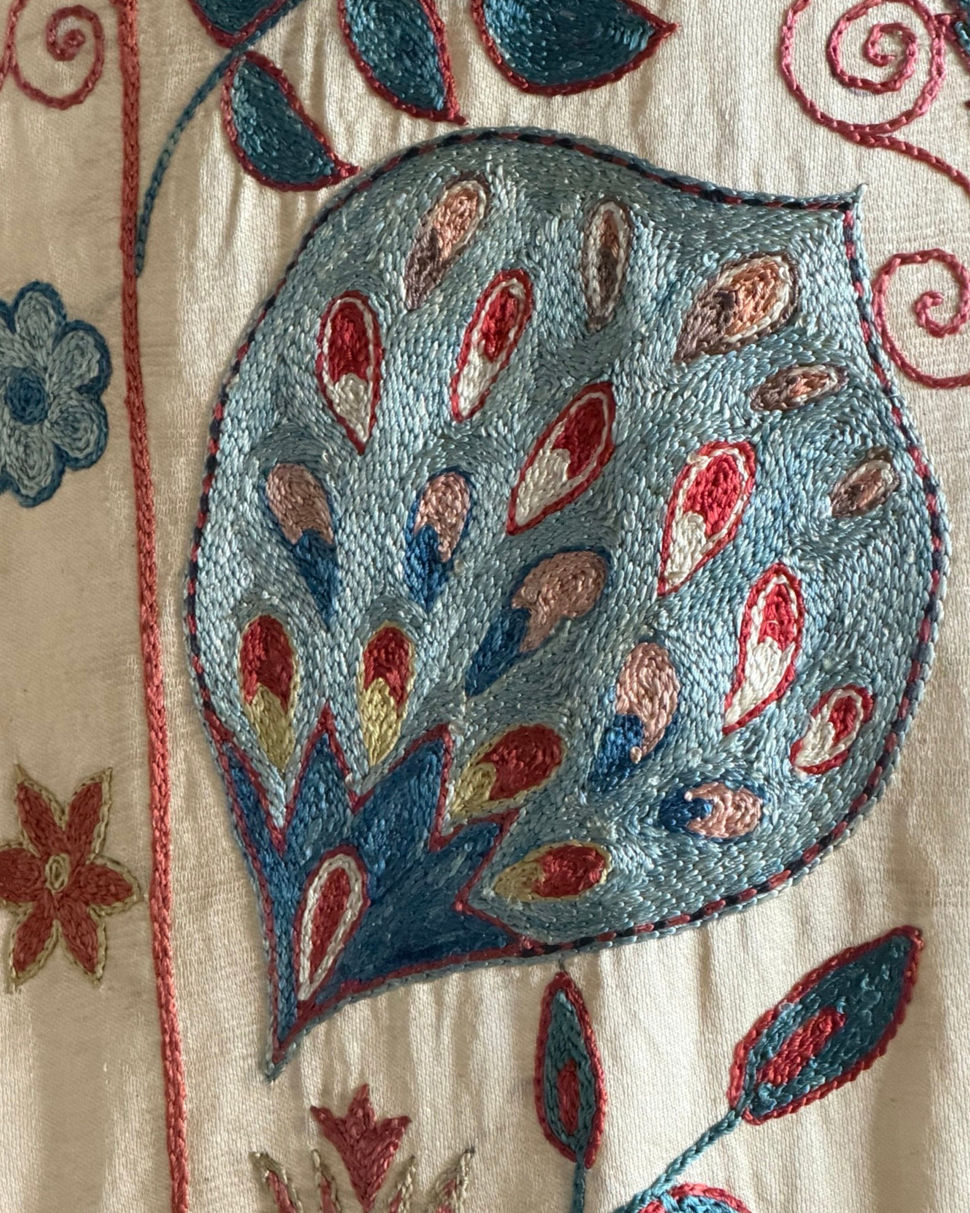 Hand Stitched Suzani (CSSU67326 | 68 x 102" ) Suzani Aziz Suzani 