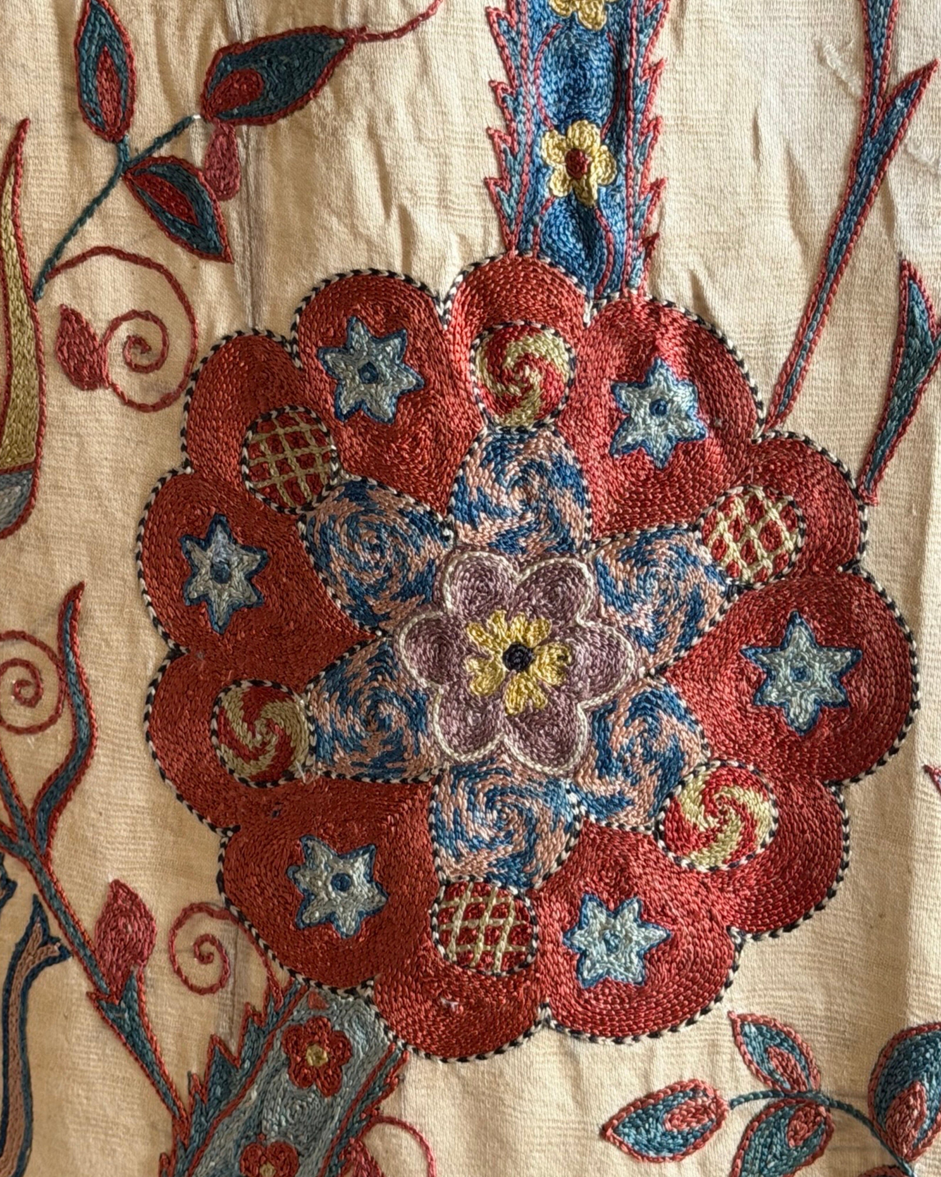Hand Stitched Suzani (CSSU67326 | 68 x 102" ) Suzani Aziz Suzani 