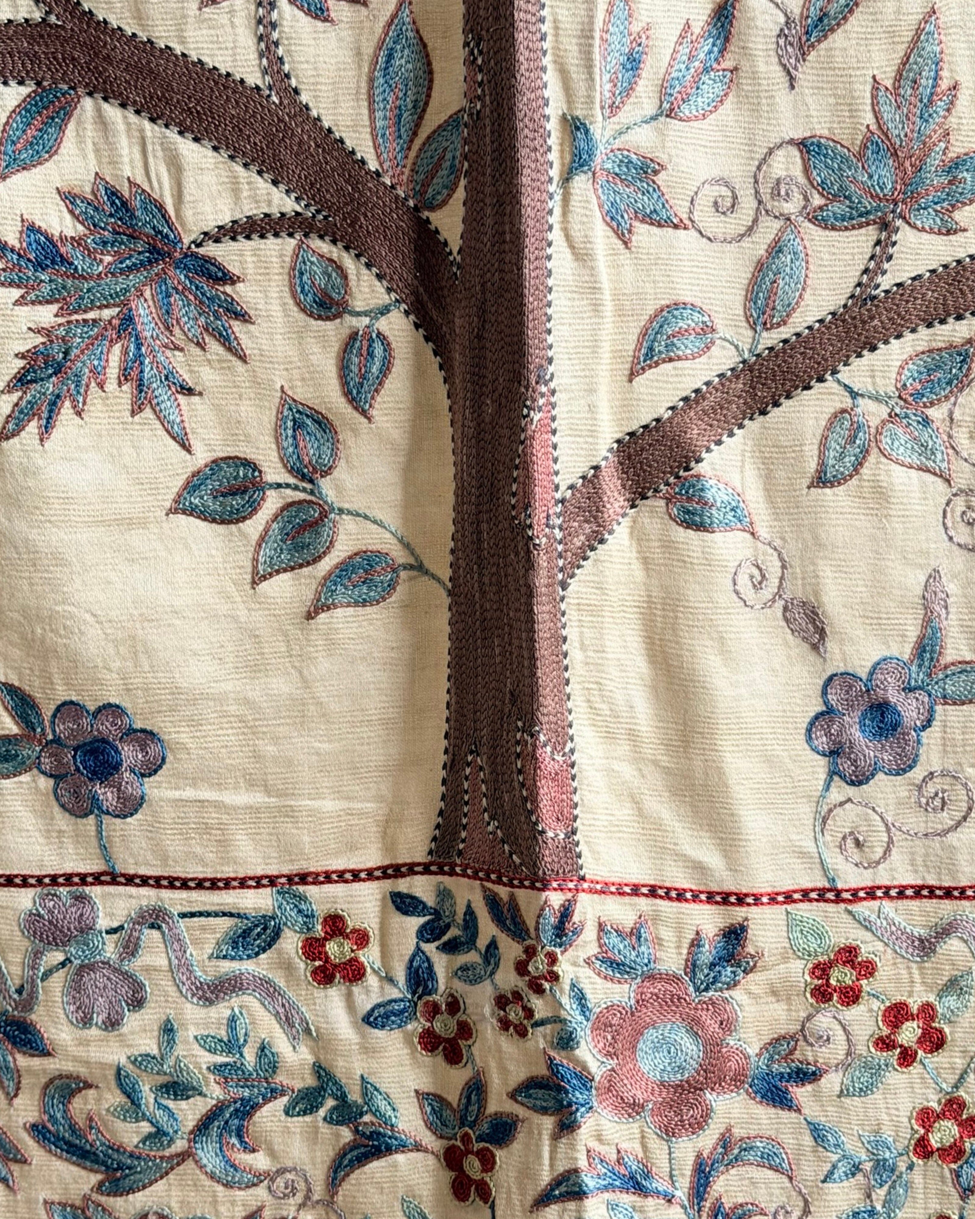 Hand Stitched Suzani (CSSU67926 | 67 x 99" ) Suzani Aziz Suzani 