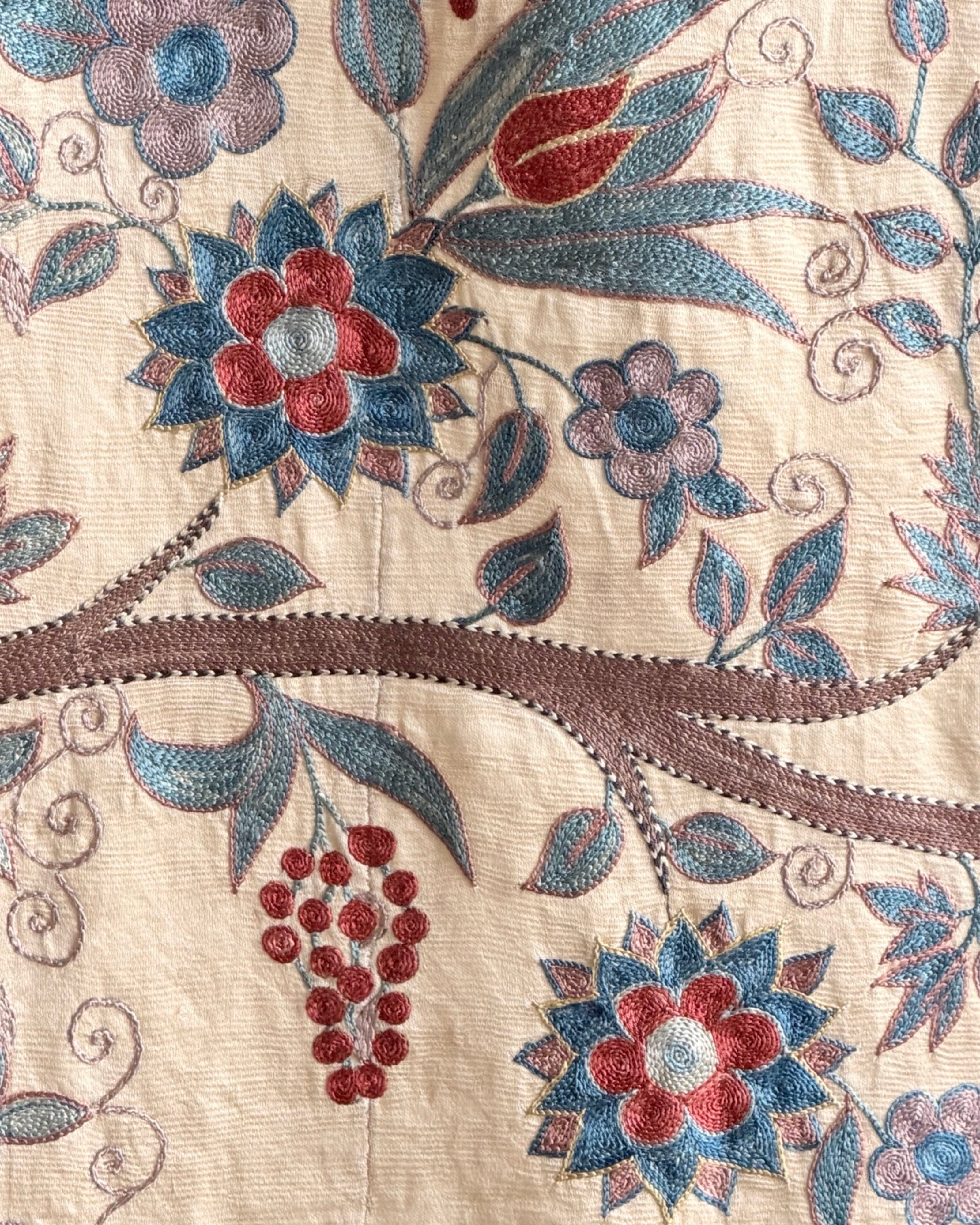 Hand Stitched Suzani (CSSU67926 | 67 x 99" ) Suzani Aziz Suzani 