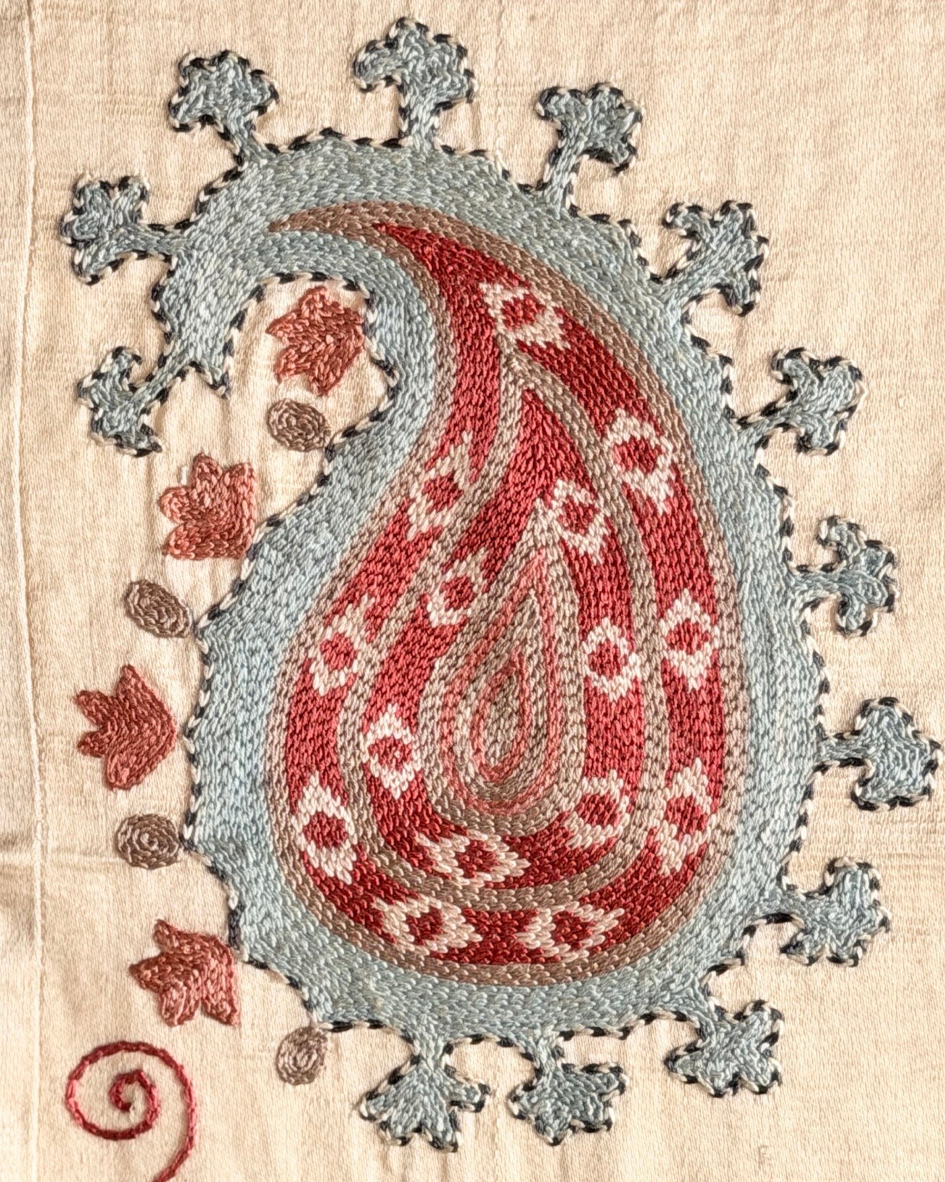 Hand Stitched Suzani (CSSU68426 | 61 x 78") Suzani Aziz Suzani 