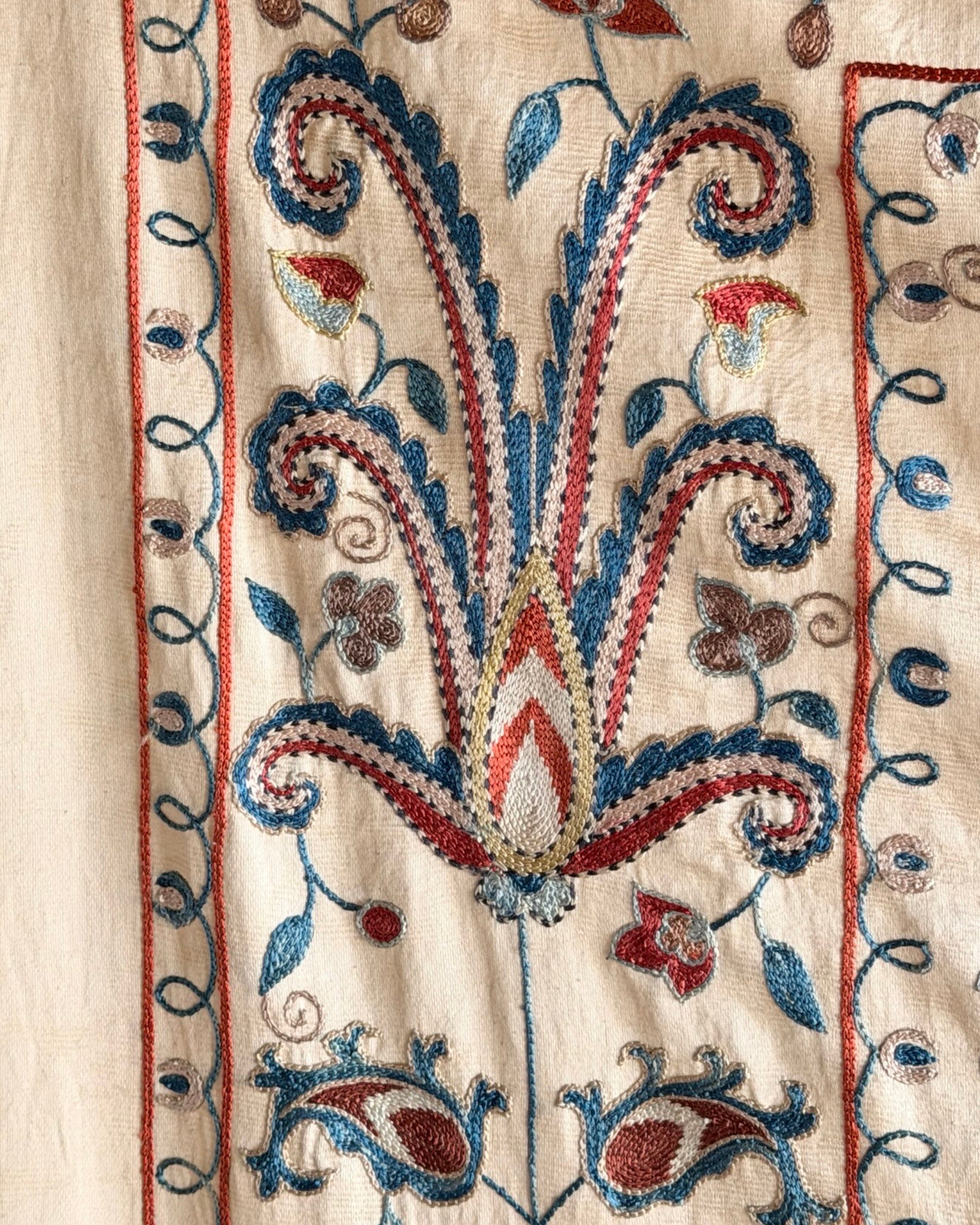 Hand Stitched Suzani (CSSU68626 | 62 x 78" ) Suzani Aziz Suzani 