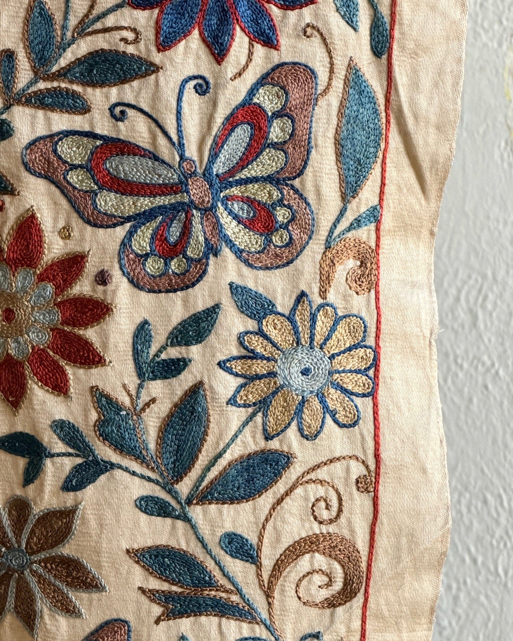 Hand Stitched Suzani Runner (CSSU65126 | 20.5 x 74") Suzani Aziz Suzani 