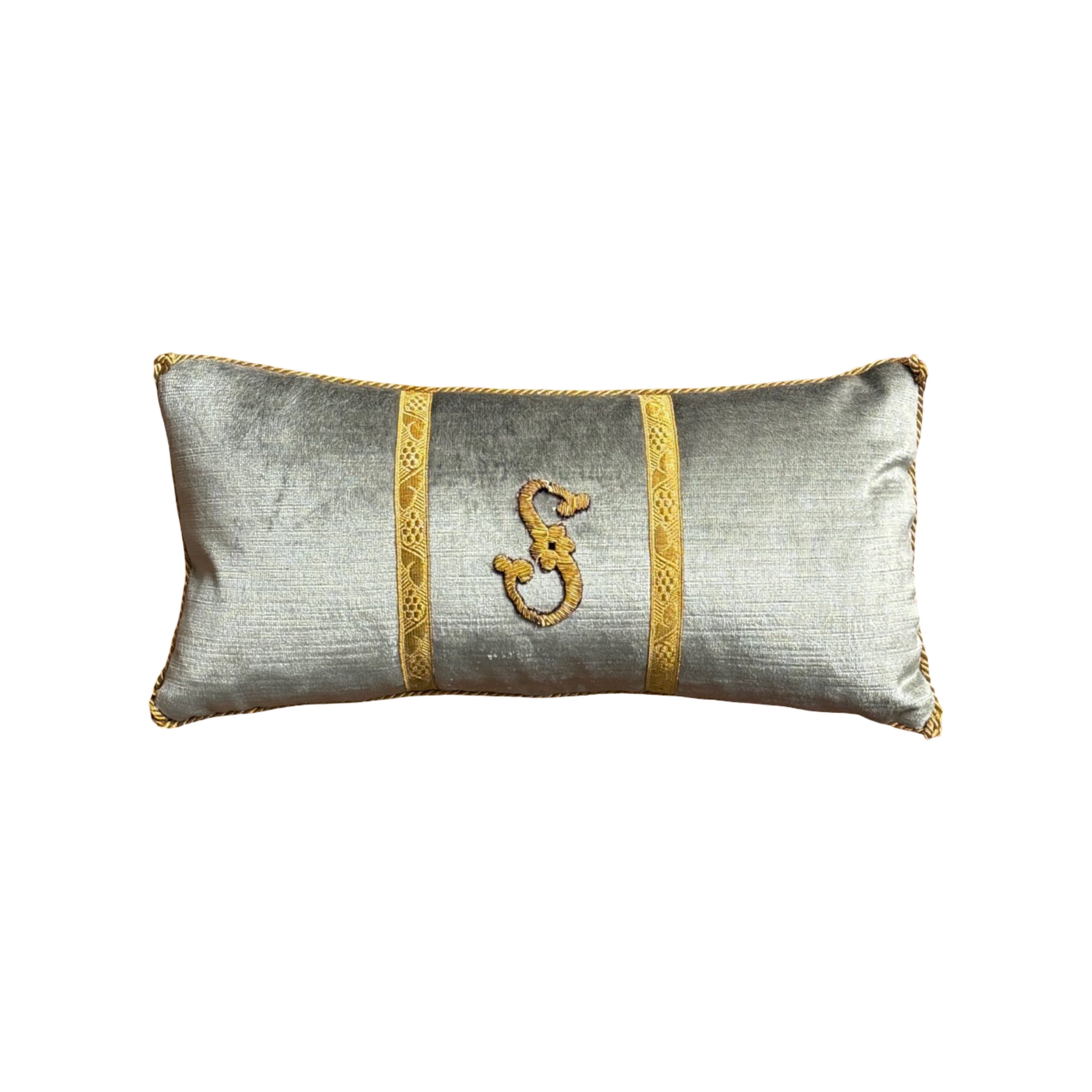 "S" Initial Pillow (#A071525) 7.5"x15" New Pillows B. Viz Design 