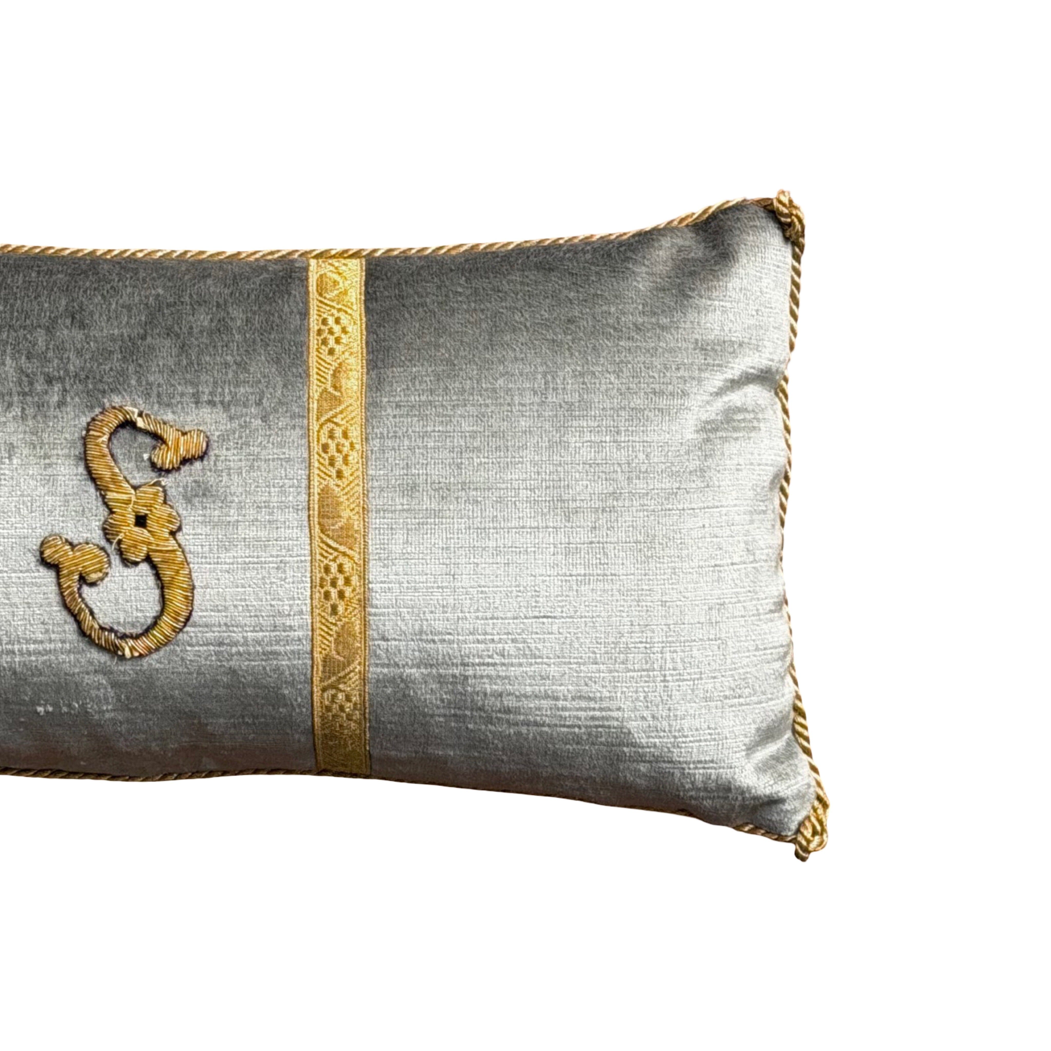 "S" Initial Pillow (#A071525) 7.5"x15" New Pillows B. Viz Design 