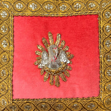Antique Ecclesiastic Pelican in Her Piety Appliqué (#A052723 | 15 x 15