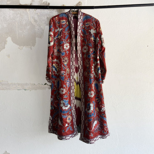 Hand-Stitched Suzani Coat from Uzbekistan (#CSSU222922) Coat Aziz Suzani 