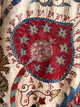 Hand Stitched Suzani (CSSU071723 | 120 x 96