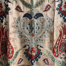 Hand Stitched Suzani (CSSU212121 | 63 x 89