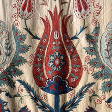 Hand Stitched Suzani (CSSU220722 | 61 x 82