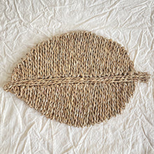 Woven Seagrass Leaf-Shaped Placemat